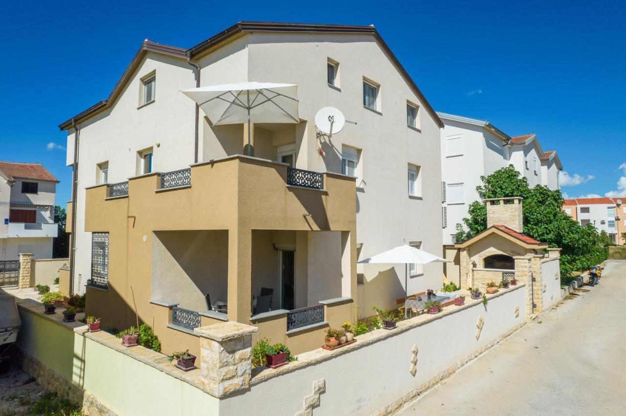 Apartments Nella Privlaka  Buitenkant foto