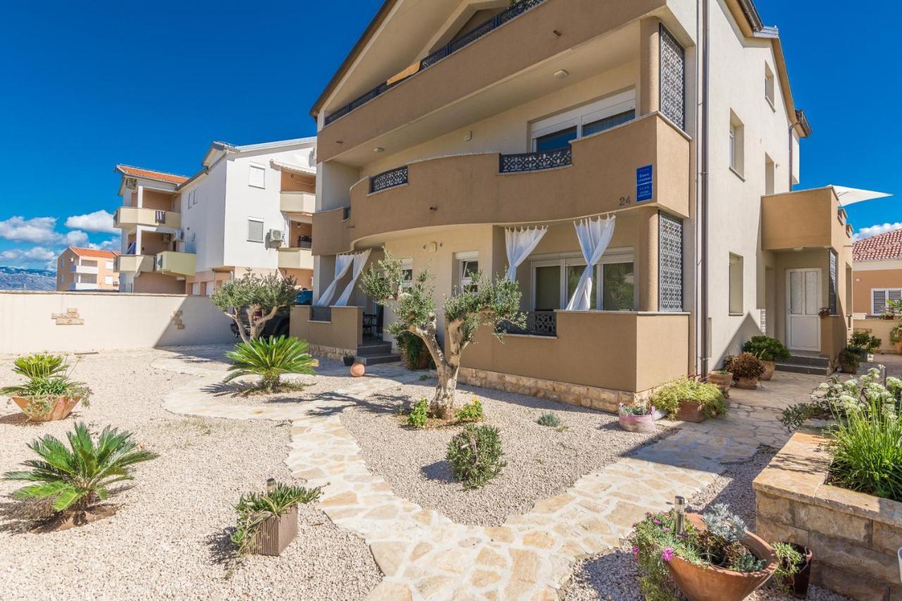 Apartments Nella Privlaka  Buitenkant foto