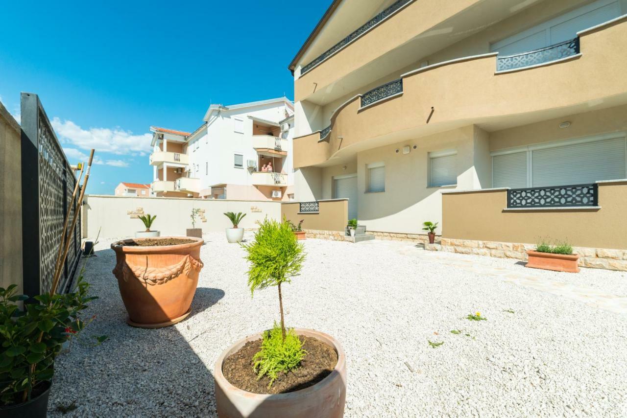 Apartments Nella Privlaka  Buitenkant foto