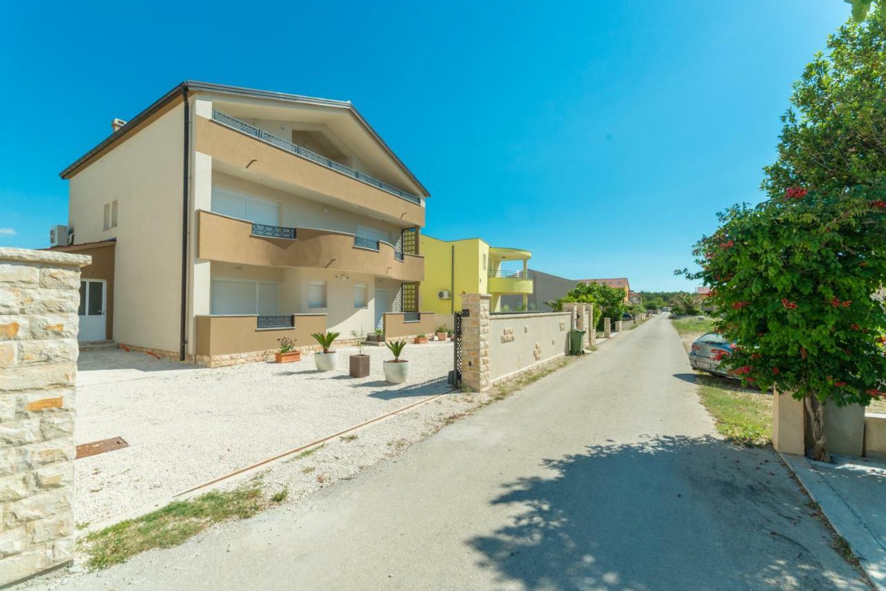 Apartments Nella Privlaka  Buitenkant foto